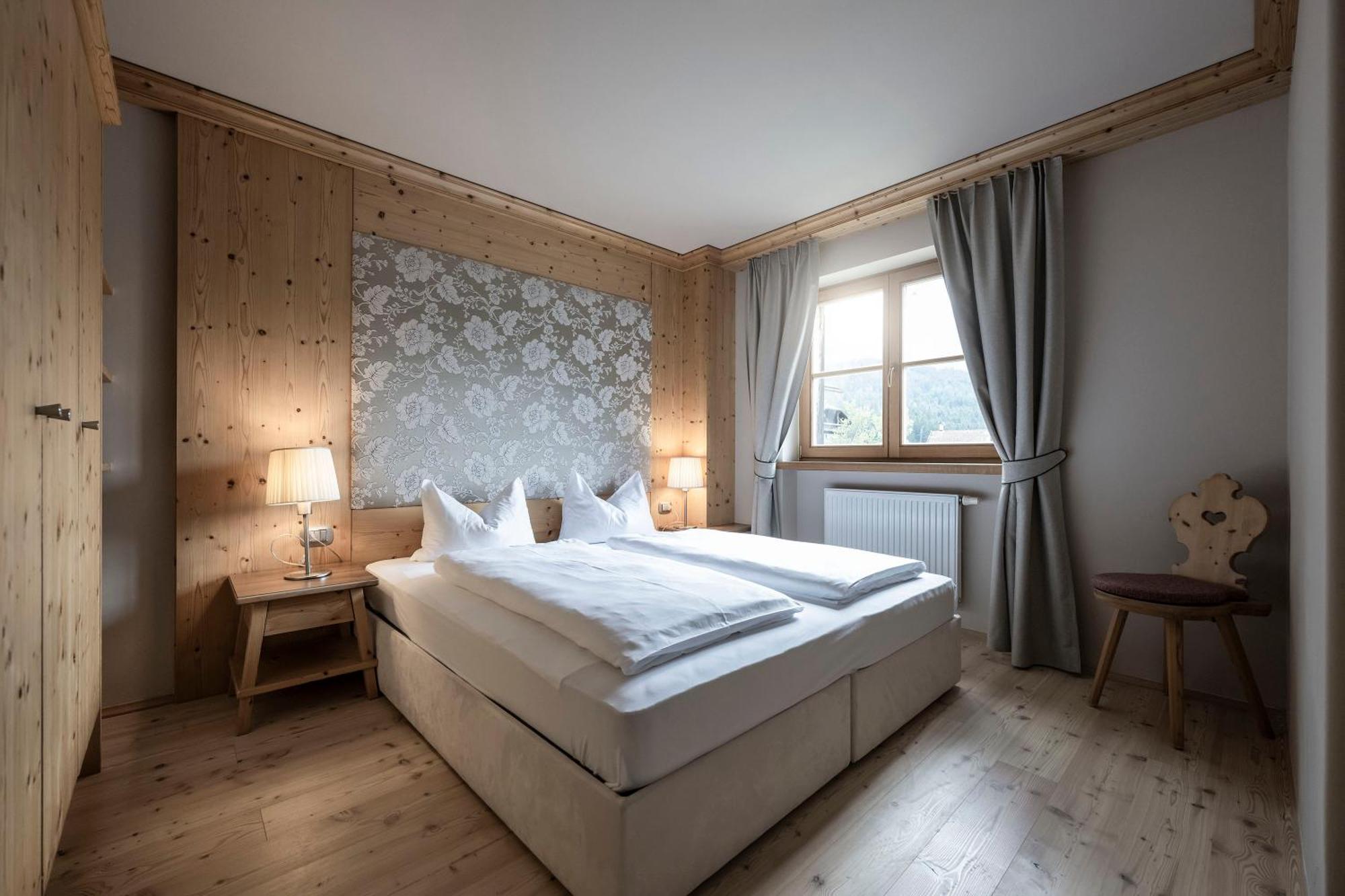 Post Alpina - Family Mountain Chalets San Candido Eksteriør bilde
