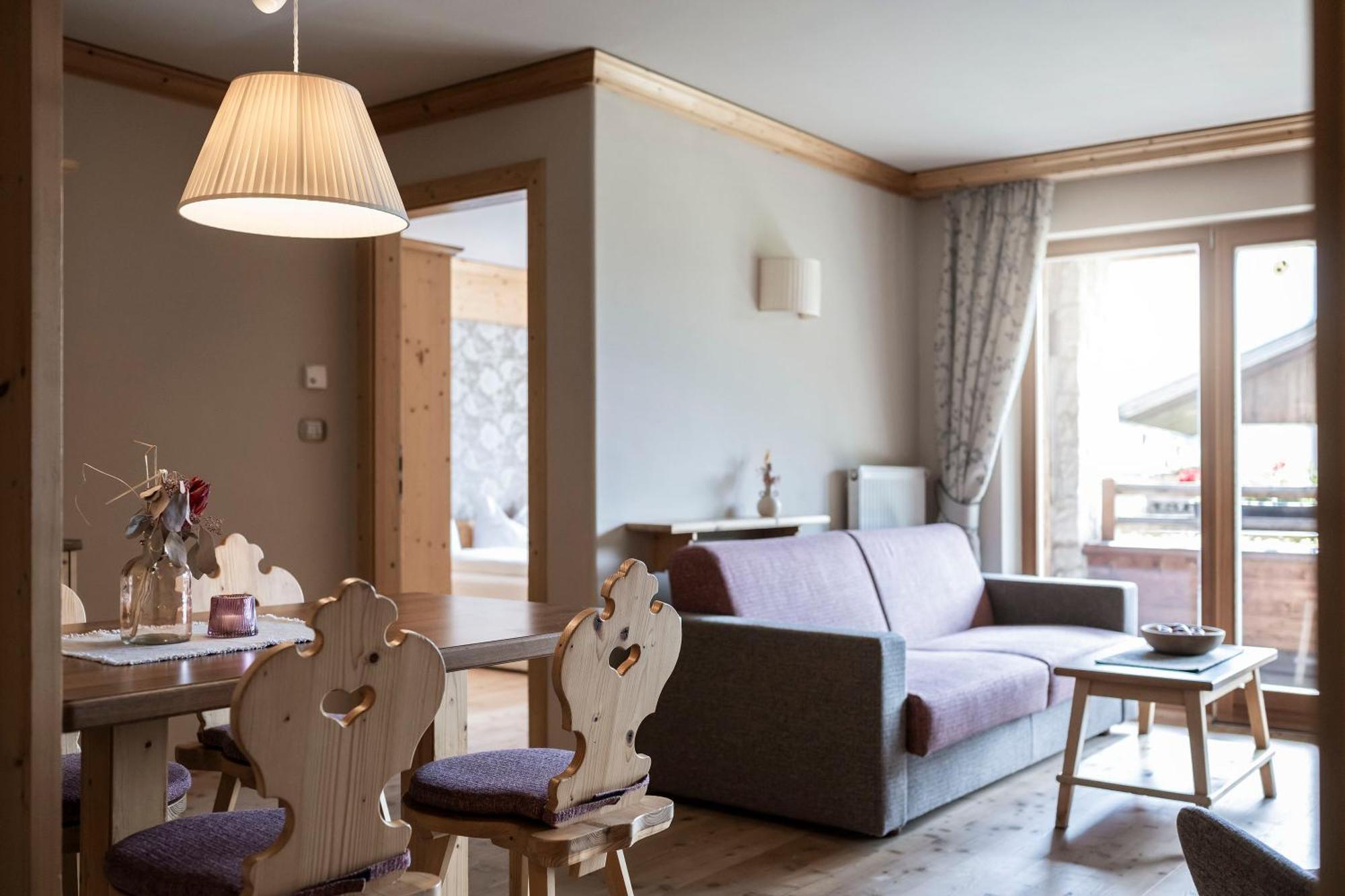 Post Alpina - Family Mountain Chalets San Candido Eksteriør bilde