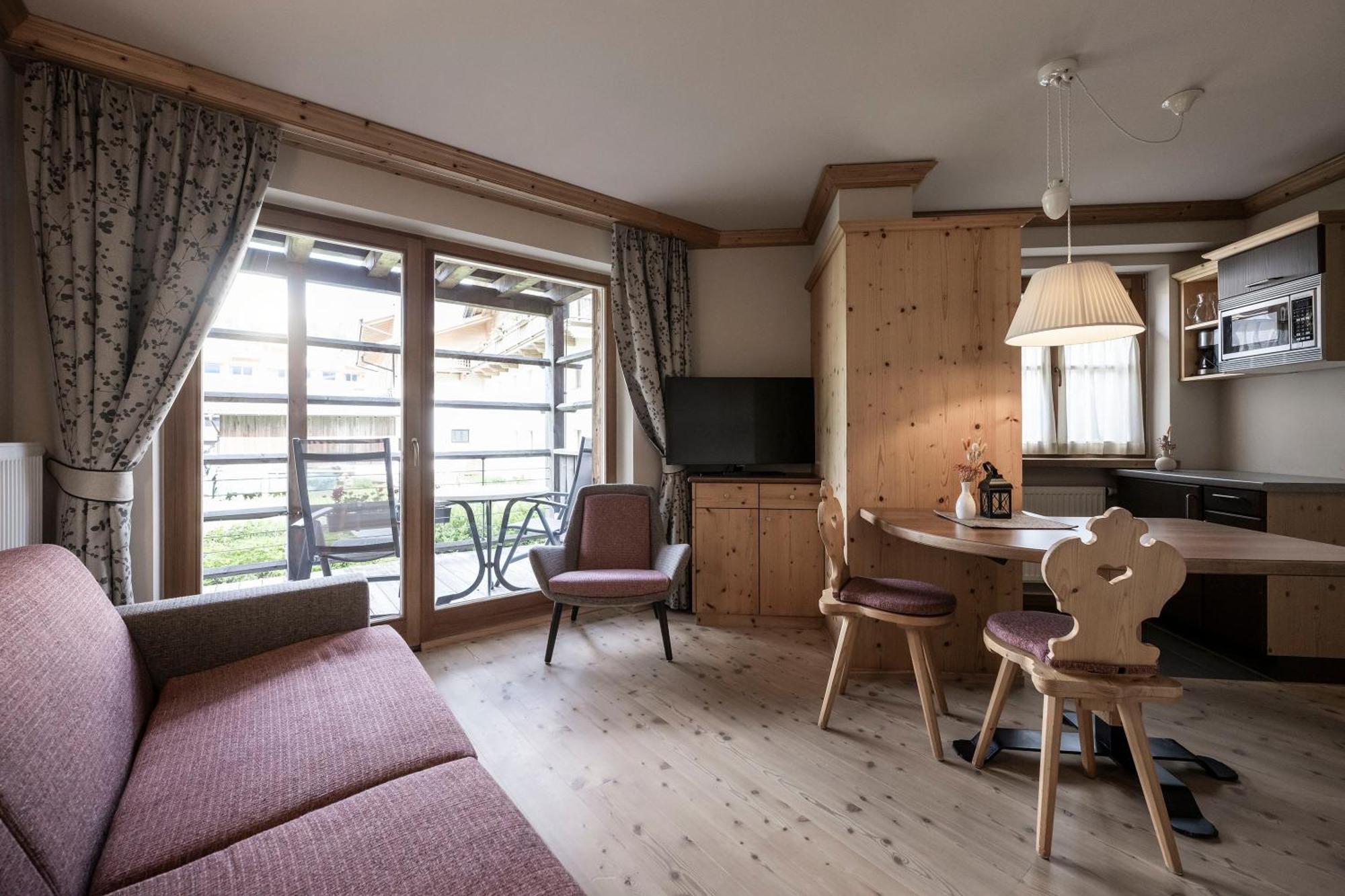 Post Alpina - Family Mountain Chalets San Candido Rom bilde