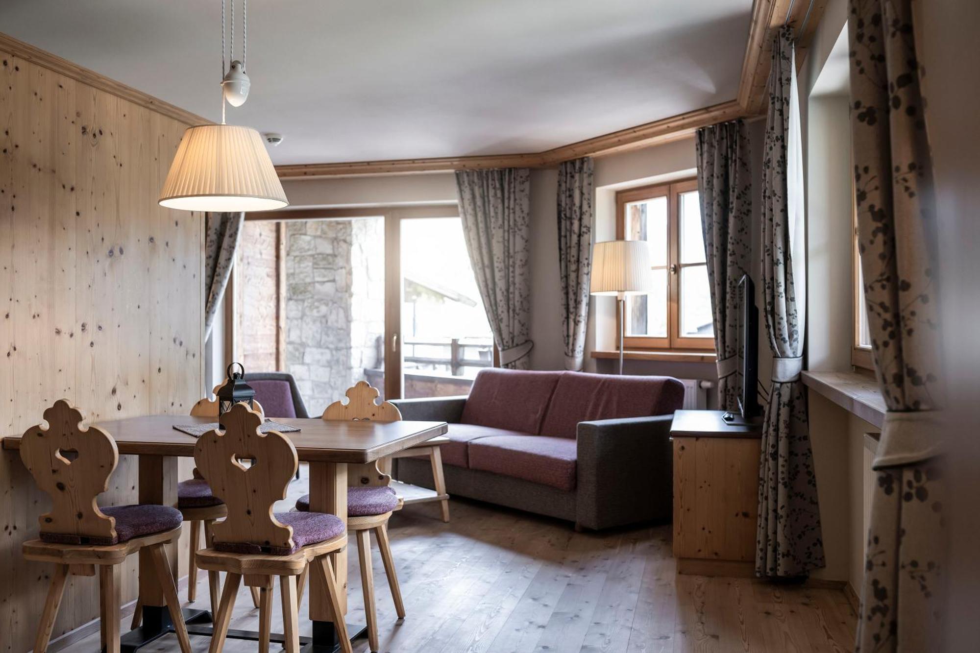 Post Alpina - Family Mountain Chalets San Candido Rom bilde
