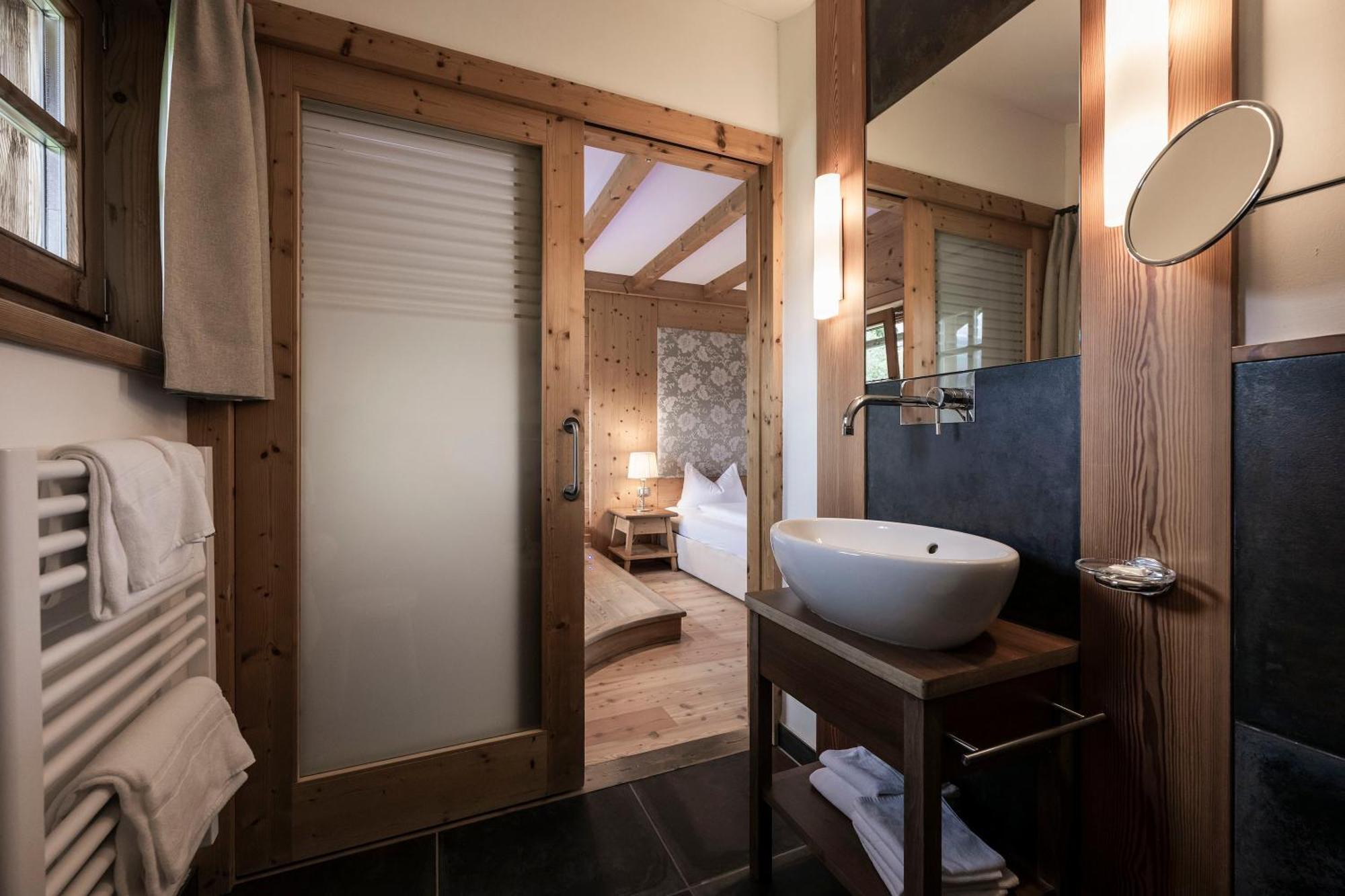 Post Alpina - Family Mountain Chalets San Candido Eksteriør bilde