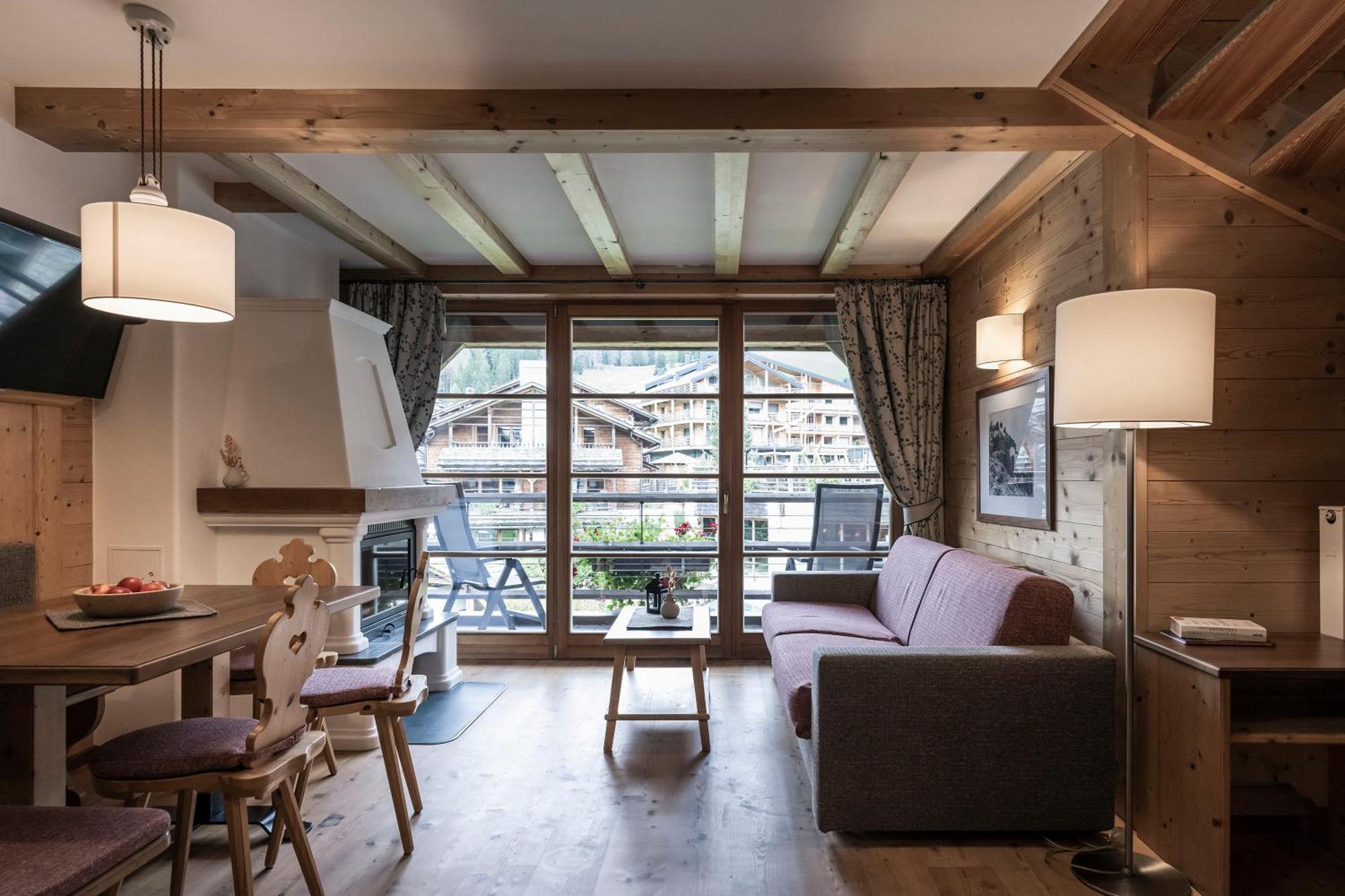 Post Alpina - Family Mountain Chalets San Candido Eksteriør bilde