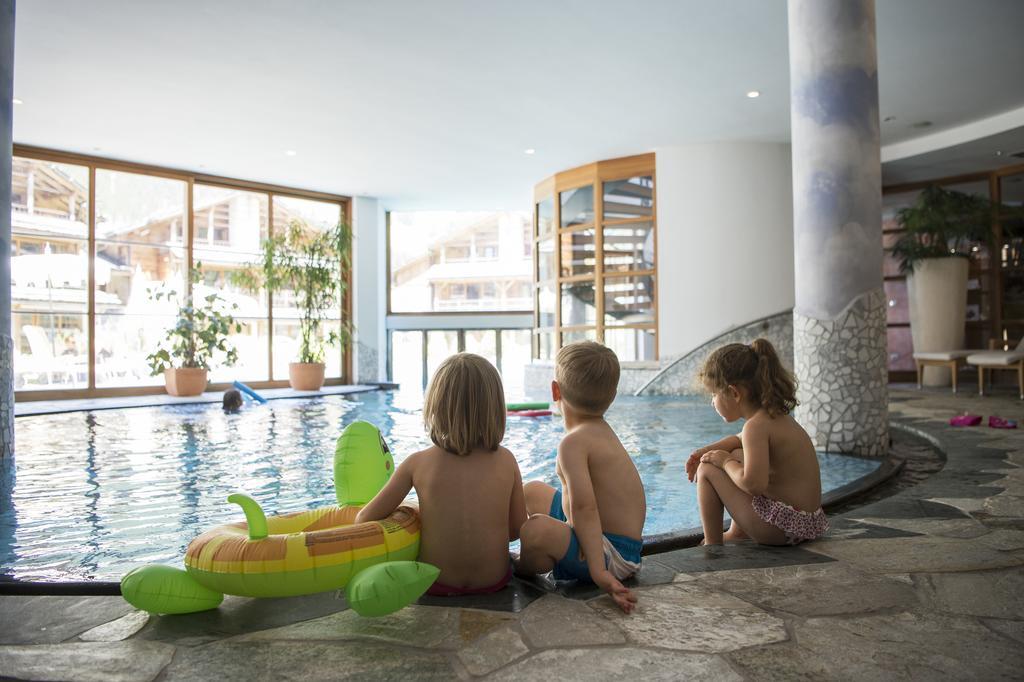 Post Alpina - Family Mountain Chalets San Candido Eksteriør bilde