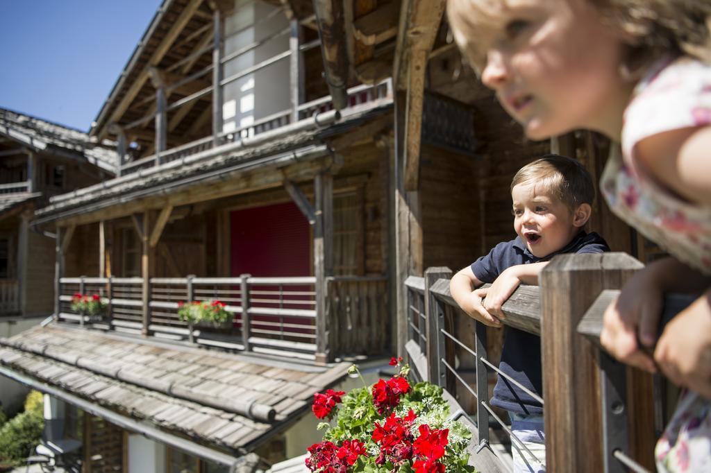 Post Alpina - Family Mountain Chalets San Candido Eksteriør bilde