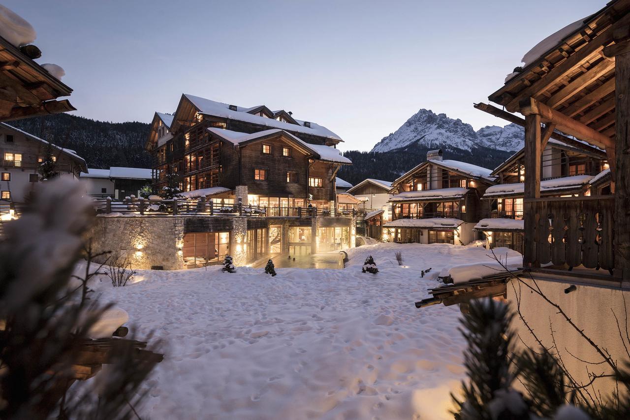 Post Alpina - Family Mountain Chalets San Candido Eksteriør bilde