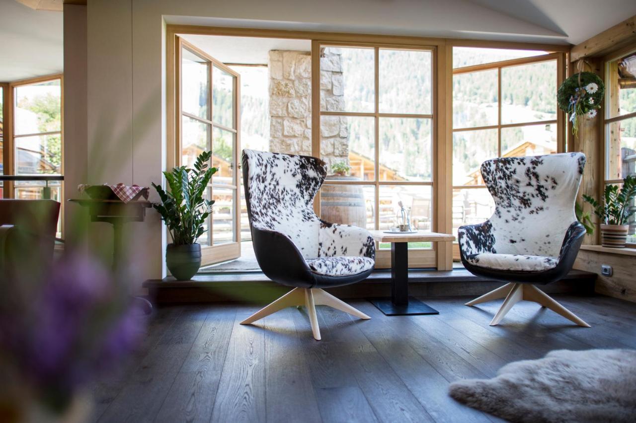 Post Alpina - Family Mountain Chalets San Candido Eksteriør bilde